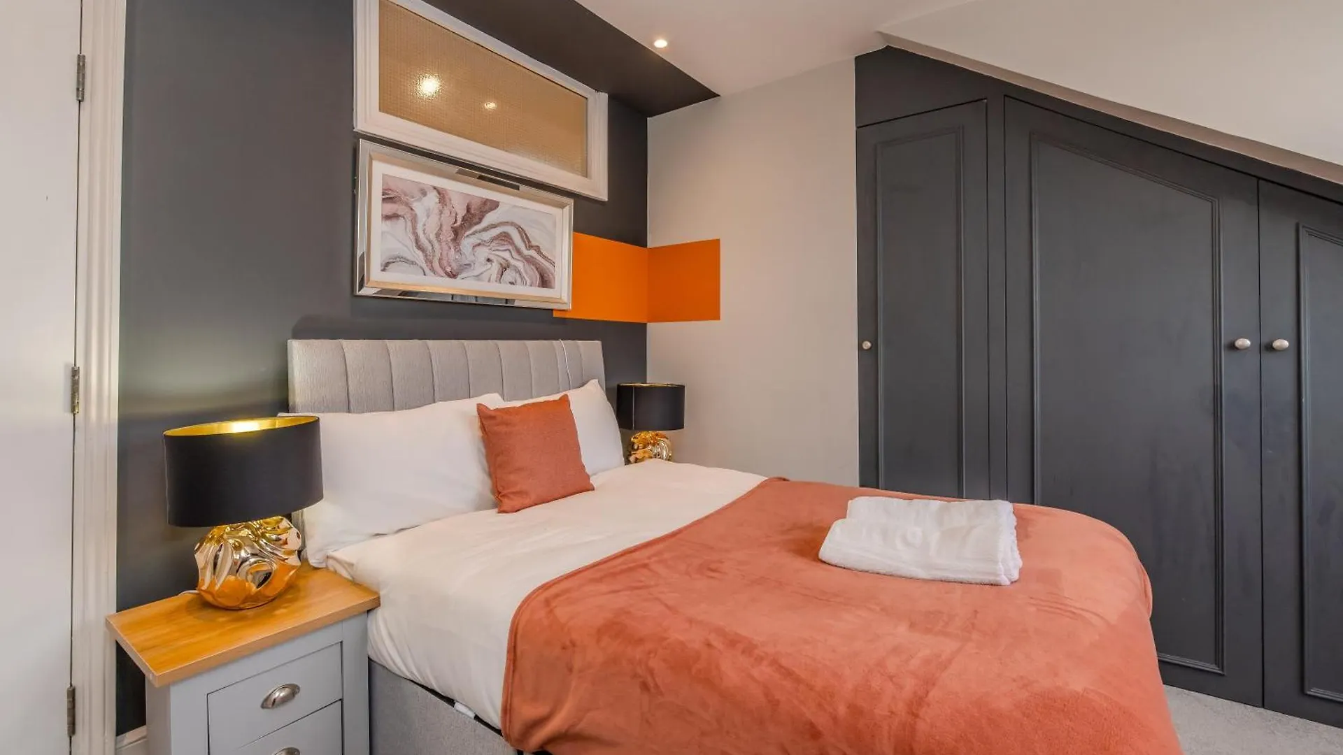 Free Parking I Sea View I 2 Bedroom Morden Flat I Square And Sea View Brighton 0*,