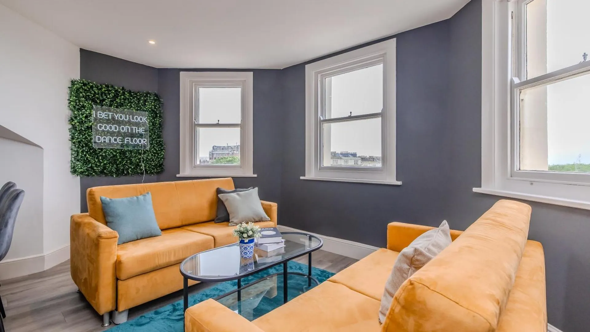 Free Parking I Sea View I 2 Bedroom Morden Flat I Square And Sea View Brighton United Kingdom